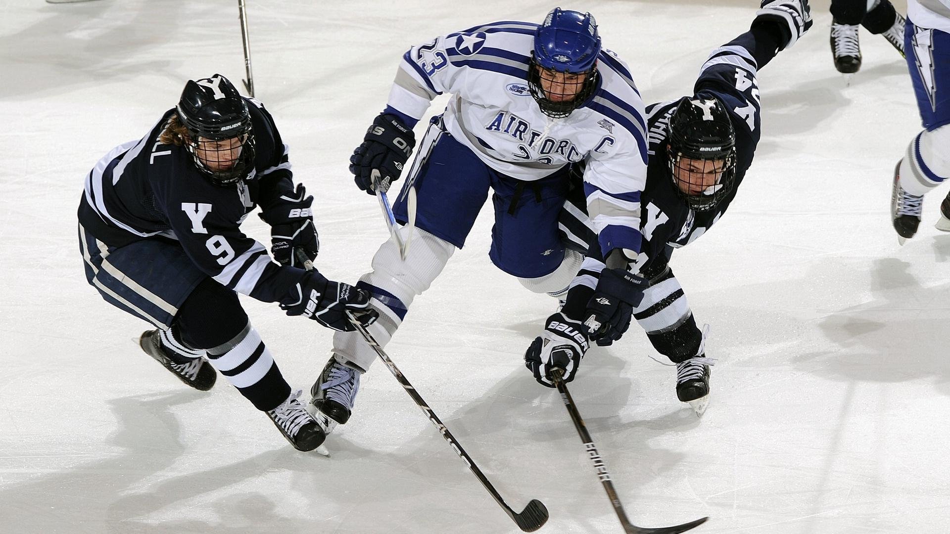 霍勒迪掌控节奏,凯尔特人轻松击败深圳队