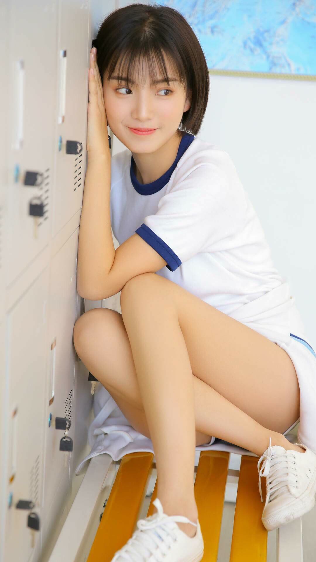 深圳大运中心见证历史之夜，NBA球星扎克·拉文化身关键先生，助深圳队力克黄蜂